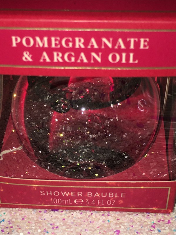 New~Crabtree & Evelyn Christmas Ornament Pomegranate Argan Oil Body Wash 3.4 oz
