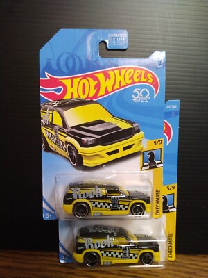 (2) HOT WHEELS 2018 FANDANGO ROOK CHECKMATE 5/9 #212 YELLOW/BLACK 