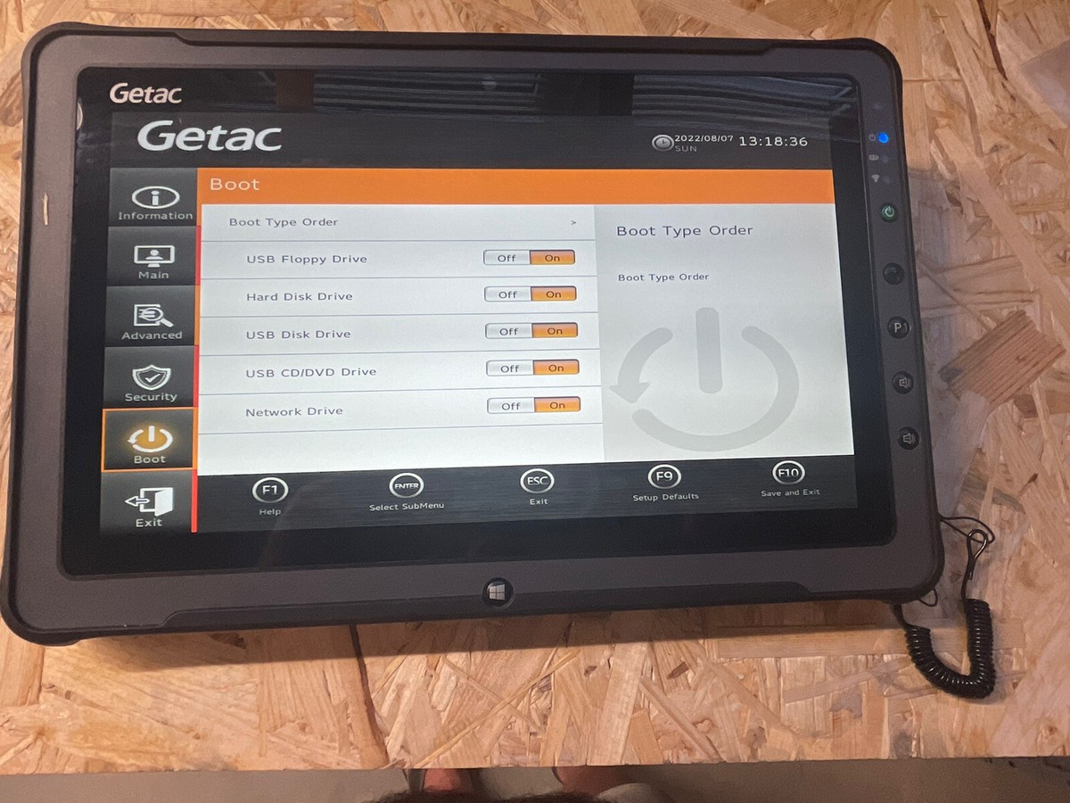Getac F110 Rugged Tablet Intel Core i5 1.9GHz 8GB 120GB BT WLAN W10 A