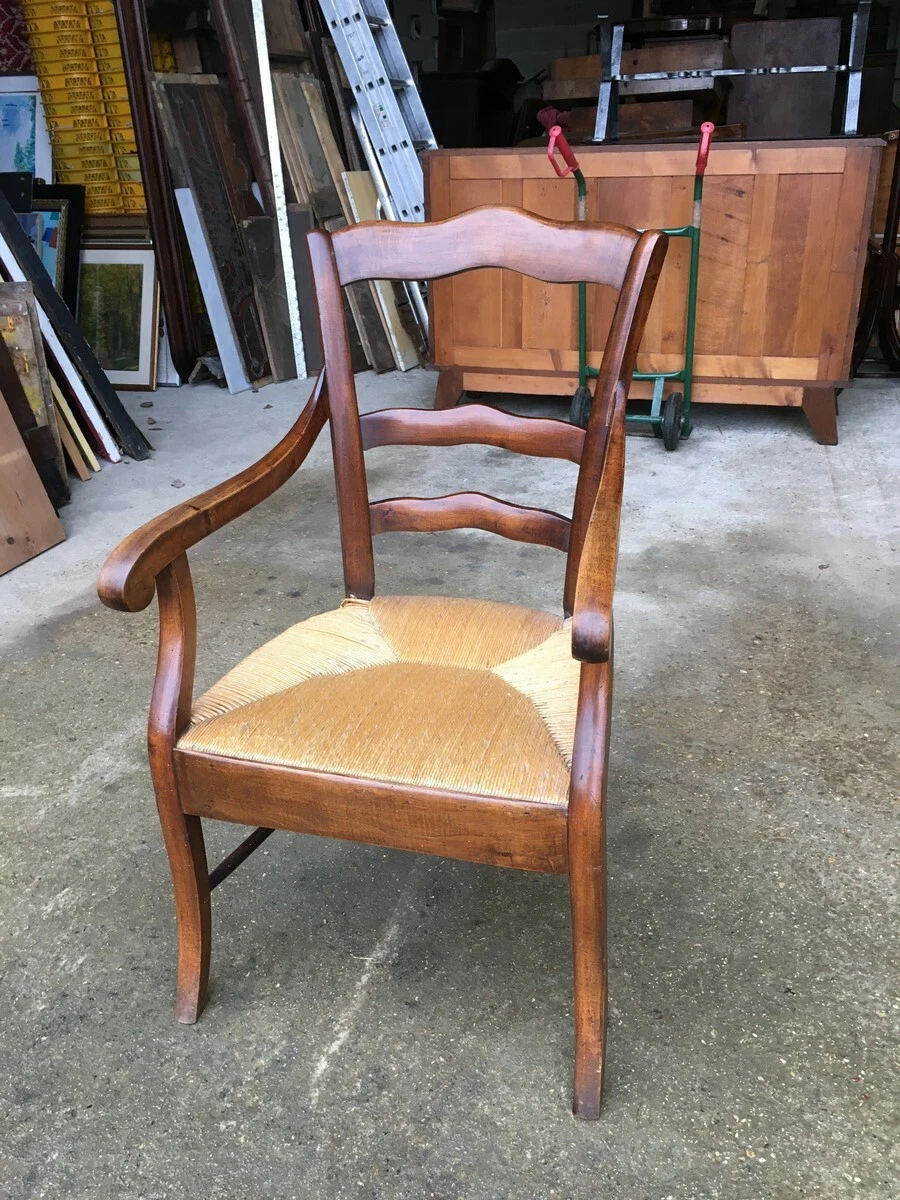 Fauteuil Louis Philippe Ancien Noyer Italie du XIXe Siècle
