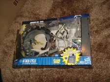 NEW - 2010 Hasbro Star Wars The Clone Wars Attack Cycle General Grievous Figure