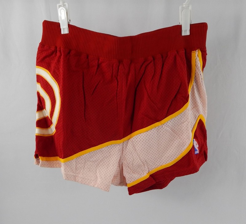 Atlanta Hawks Game Used Red Shorts Pacman DP104247