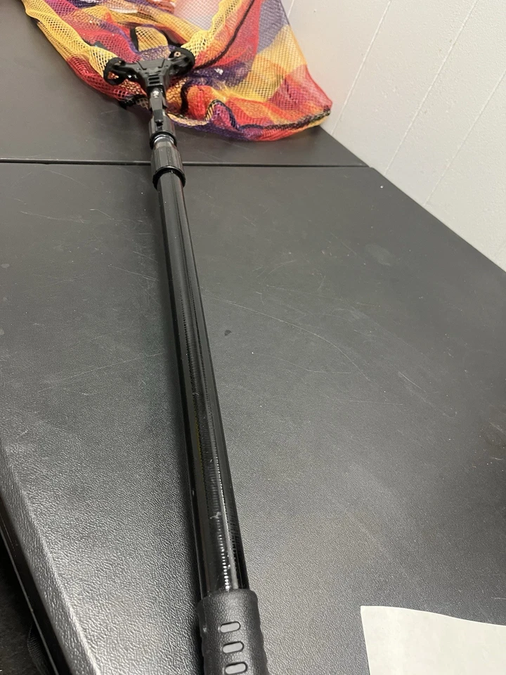 Trout Fishing Net Flip Length when folded: 35 inches; when extended: 80 inches. - Image 4 of 4