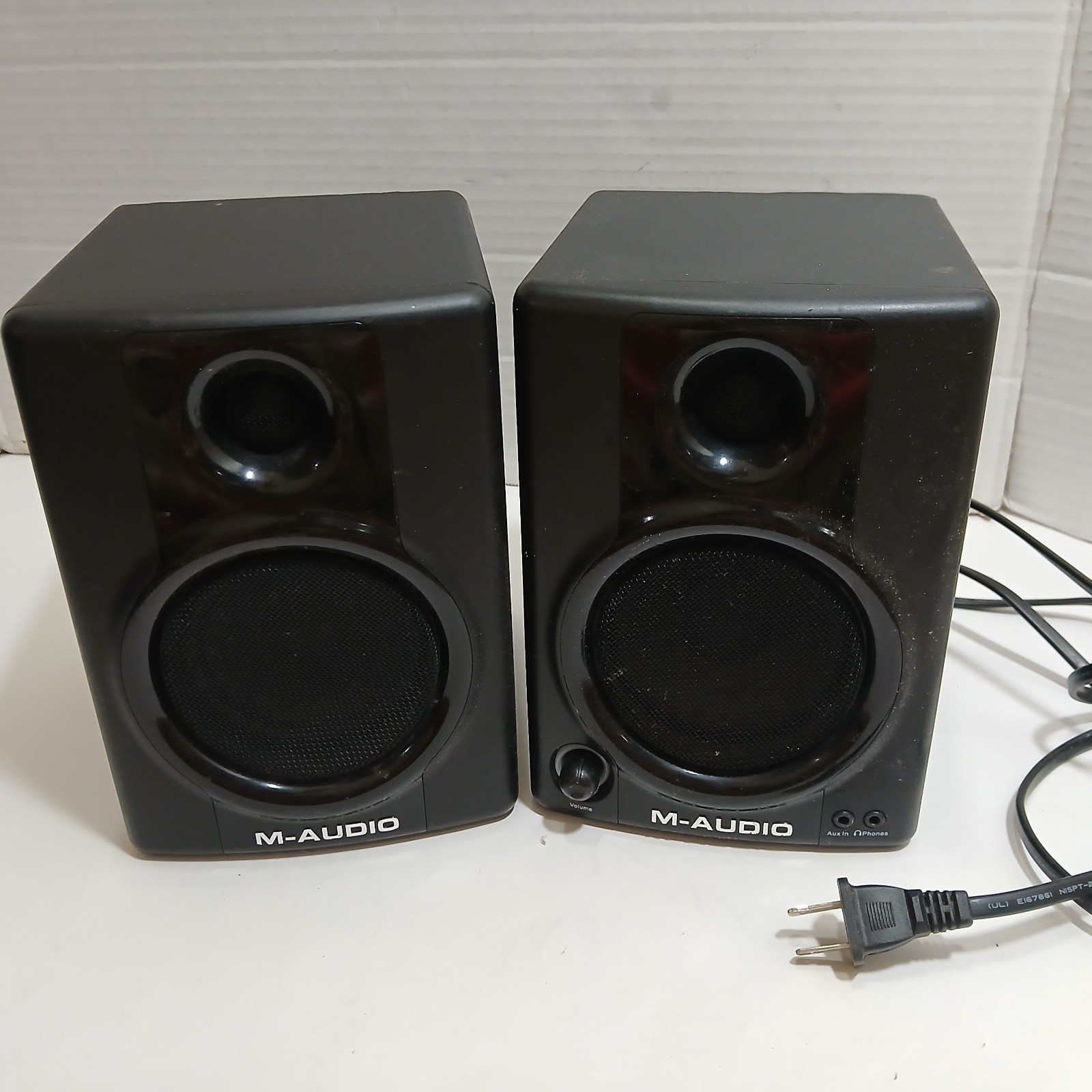 M-Audio Studiophile AV30 Studio Monitor Speakers (Pair)