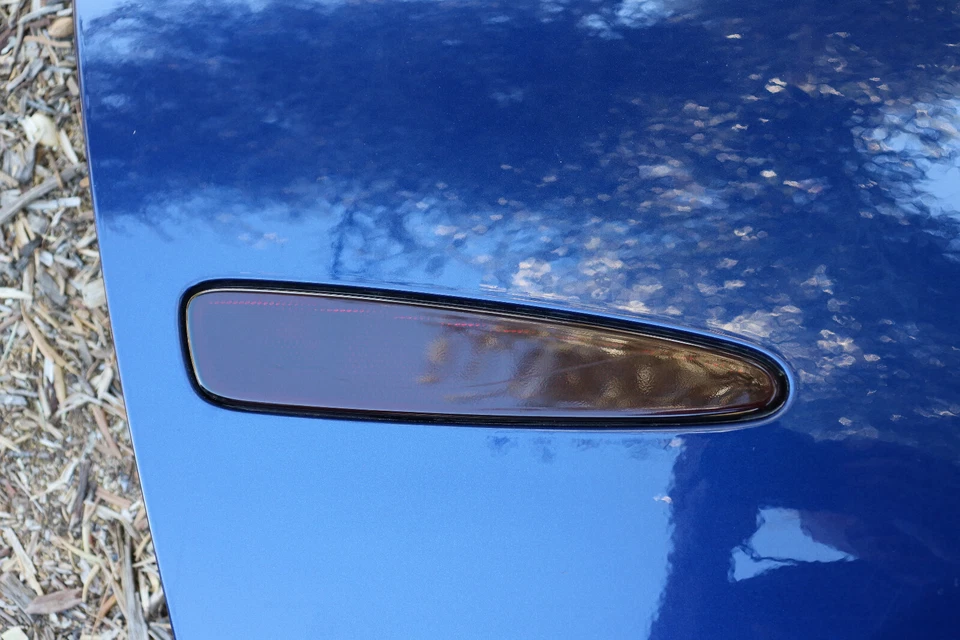 Chevrolet Corvette C6 2005-2013 lado del pasajero cuarto panel trasero azul Foto 4 de 4