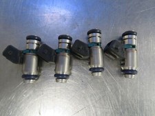 EB911 2010 APRILIA RSV 4 1000 FACTORY AIR BOX SECONDARY FUEL INJECTORS IWP 063