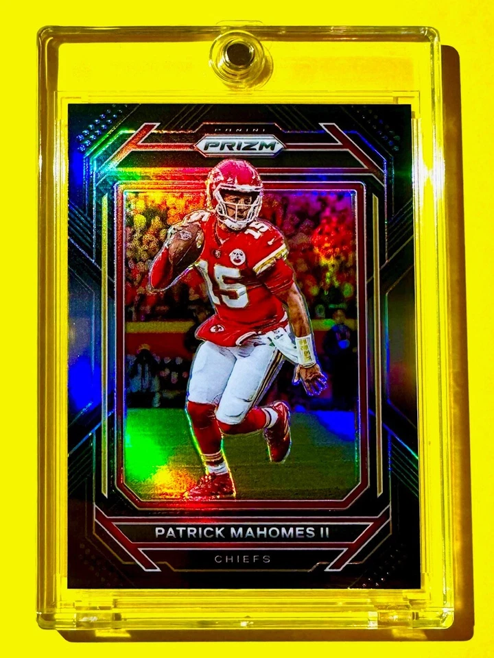Patrick Mahomes RARE MINT BLACK REFRACTOR PANINI PRIZM CHIEFS INVESTMENT CARD - Image 3 of 4