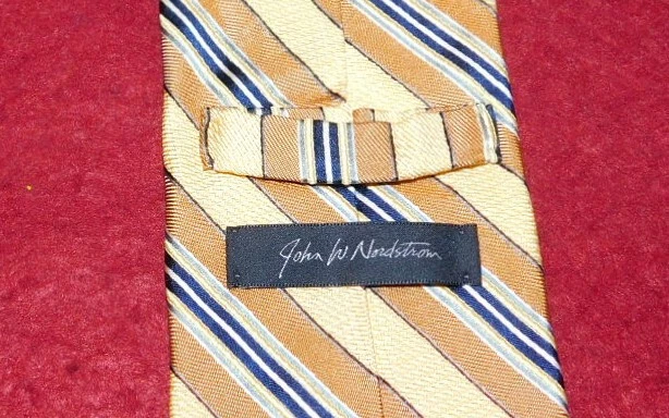 JOHN W. NORDSTROM MADE IN U.S.A. YELLOW/BEIGE/BLUE STRIPED TIE - DESIGNER TIES. - Image 3 of 4