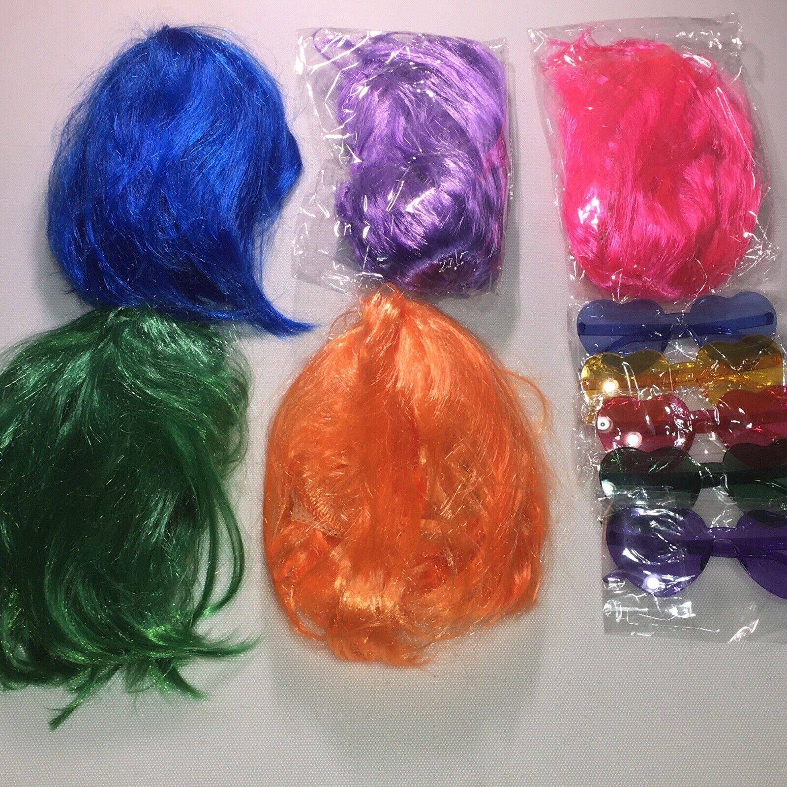 KUUQA 10 Pieces Party Wigs and Sunglass Set