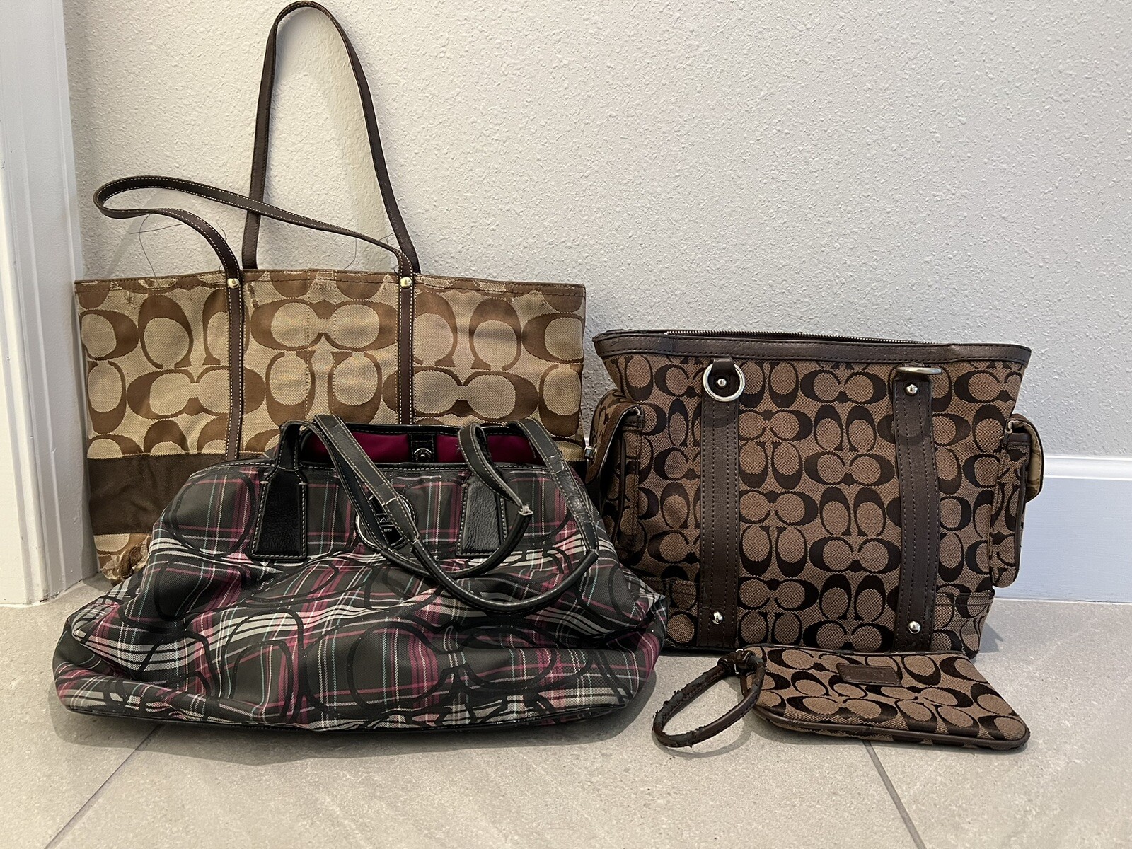 A Bundle Of Coach handbags Damaged Bags For Parts Or DIY/Craft