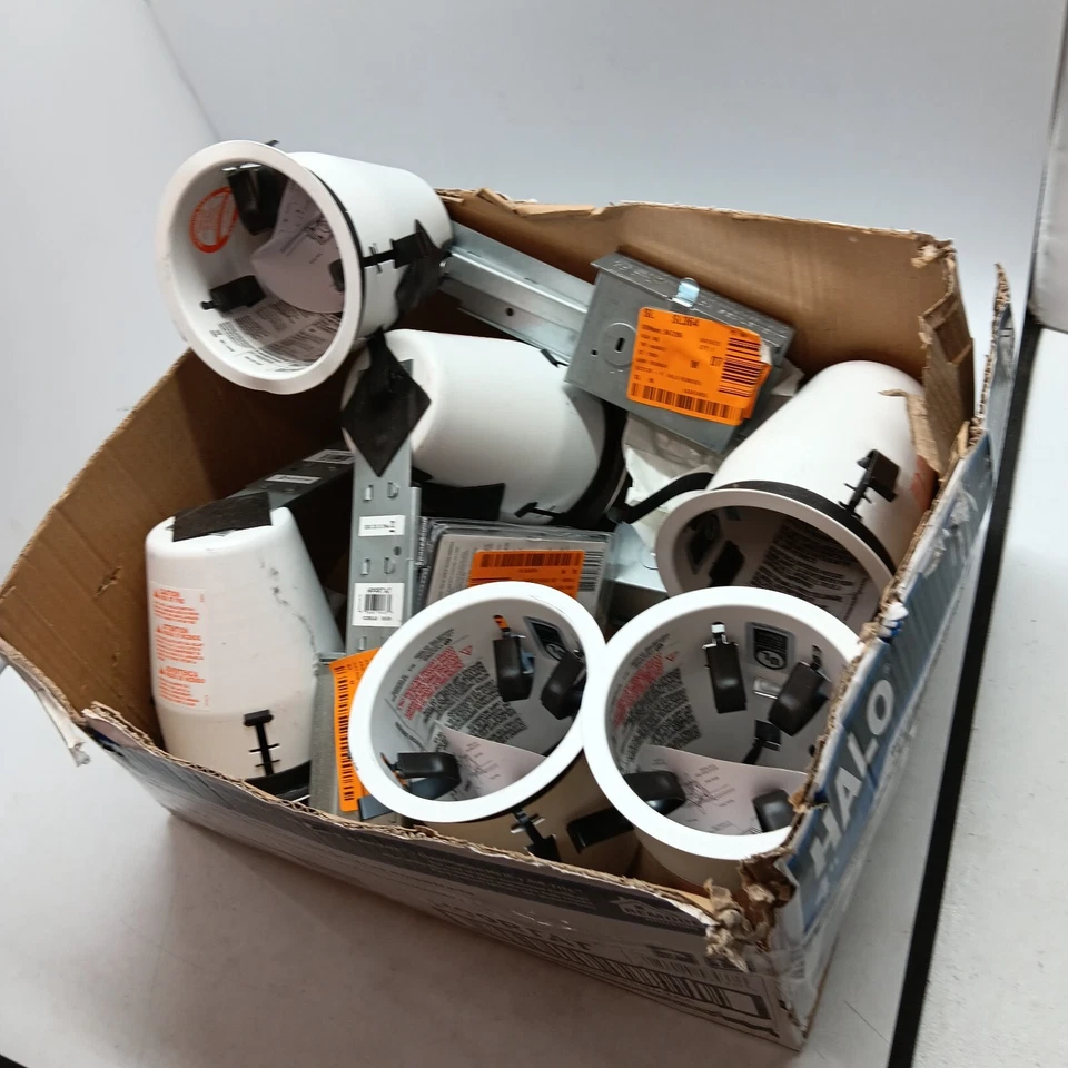 (7 paquetes) Halo H99RTAT 4 pulgadas acero empotrado iluminación carcasa Air-Tite + CAT5e/RJ45 Foto 4 de 4