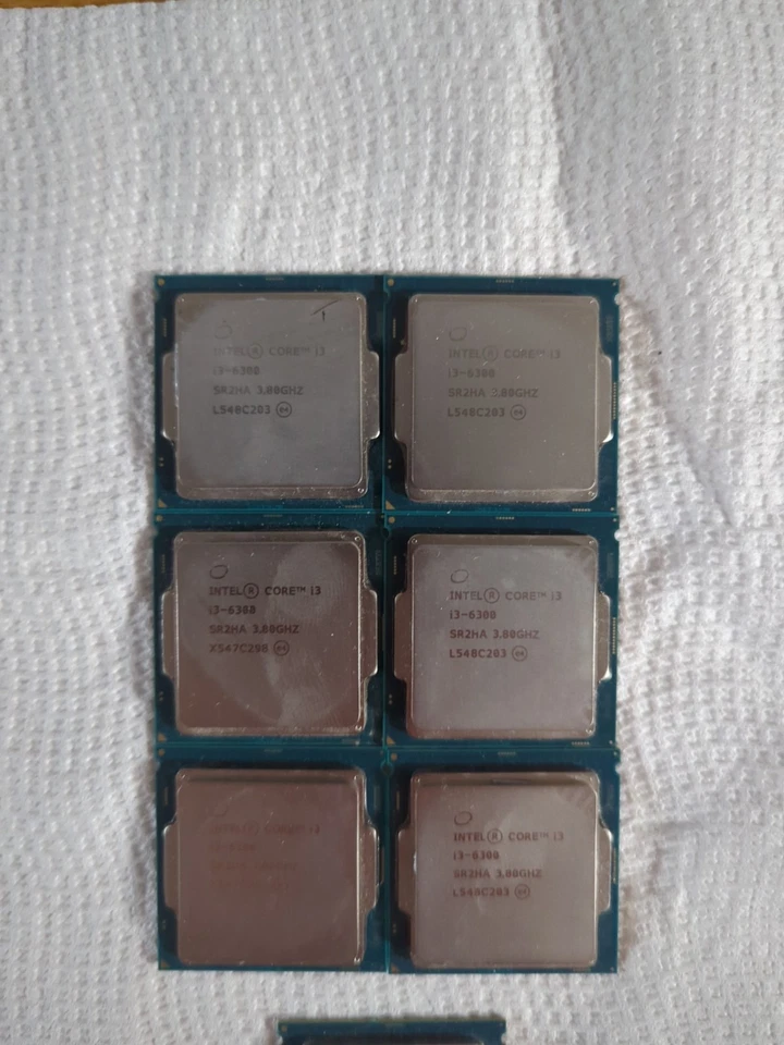 LOT OF (7) Intel Core i3-6300 X6 +i3-6100T X1, Processors 3.70 GHz SR2HG - Image 3 of 3