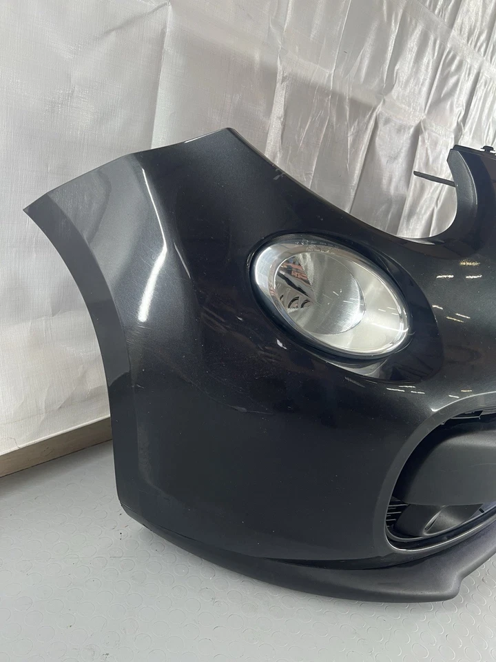 Parachoques delantero FIAT 500 L Foto 2 de 4