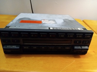Mercedes Becker Grand Prix BE1432  Electronic Radio/AM FM W124 W201 (untested)