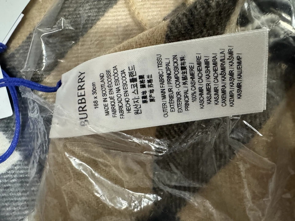 Brand New Burberry Checked Fringed-Edge Scarf - Image 4 of 4