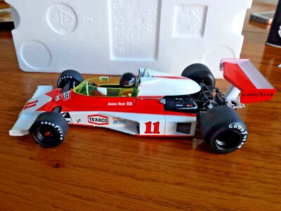 MINICHAMPS 1/18 マクラーレンフォード M23 J.ハント1976 MiniChamps McLaren Ford M23 J. Hunt 1976 one of 750 1:18 Scale Die