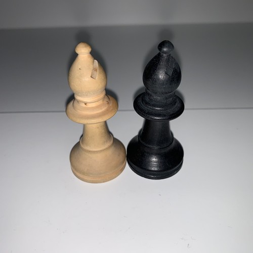 "Piezas de repuesto vintage de ajedrez Bishop negro marrón tallada madera francesa de 2,25""" - Imagen 2 de 5