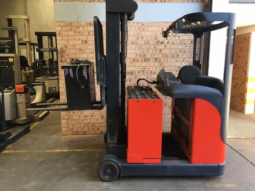 NATIONAL FORKLIFT - LINDE R16HD 1.6T, 9.2m LIFT ELECTRIC Late Model Auto - Picture 6 of 10