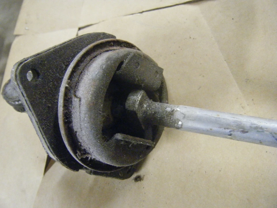 fiat 850 sport convertible floor shifter handle 1971 Foto 4 de 4