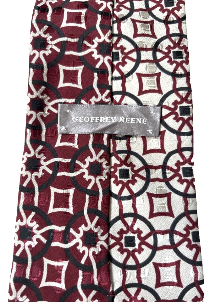 Corbata Geoffrey Beene 100 % seda para hombre patrón geométrico en borgoña/plata 57x3 3/4 Foto 2 de 4