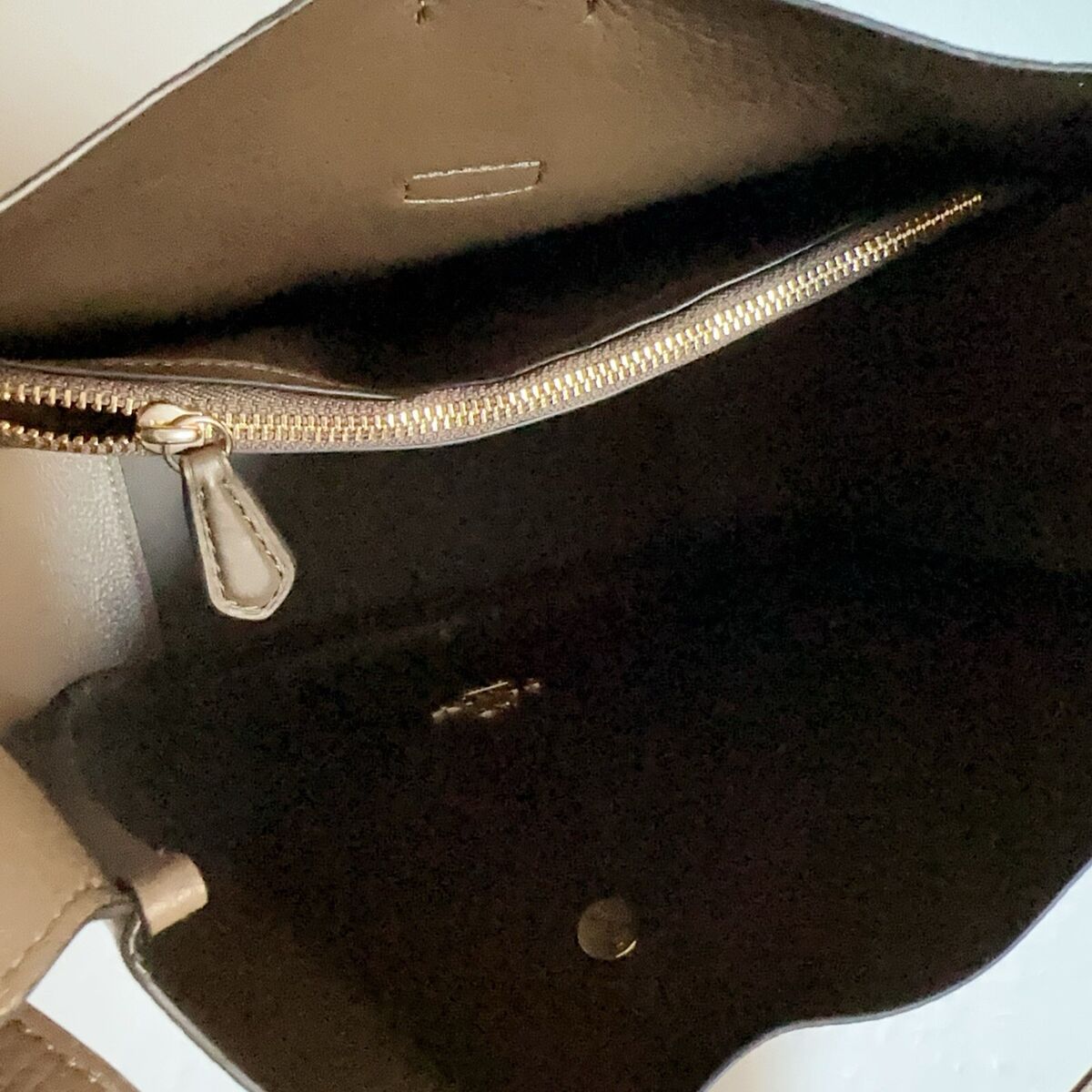 NWT Coach CW002 Hadley Convertible Crossbody Bag Double Face NWT Coach CW002 Hadley Convertible Crossbody Bag Double Face