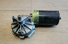 MERCEDS 814 FRONT WIPER MOTOR 003 820 5042 GENUINE NEW MERC PART  IN THE BOX