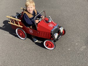 great gizmos pedal car