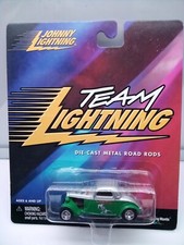 Johnny Lightning / '33 Ford Flathead - The 3 Stooges - Larry Fine - Model Car x1