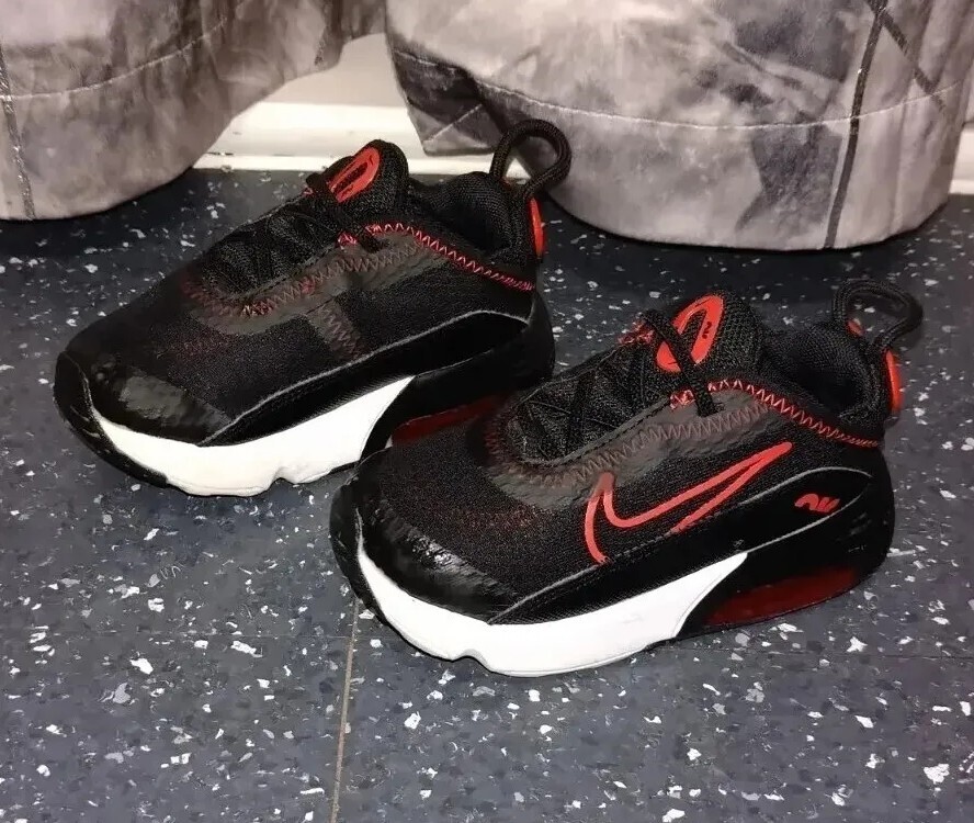 Nike Air Max 270 Black Red Sneakers Trainers Unisex Size 6.5 Active Walking Park image 3