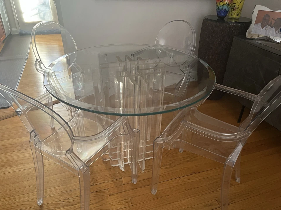 Phillip Stark Designer Table With 5 Kartell Phillip Stark Louis Ghost Chairs - Image 3 of 4