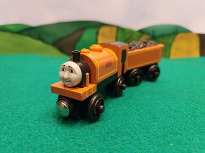 RARE! Duke the Lost Engine Thomas & Friends Wooden Railway LEARNING CURVE 2009