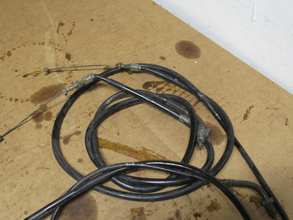 Honda 1985 VF700C Magna Throttle Choke Cables - Image 4 of 4
