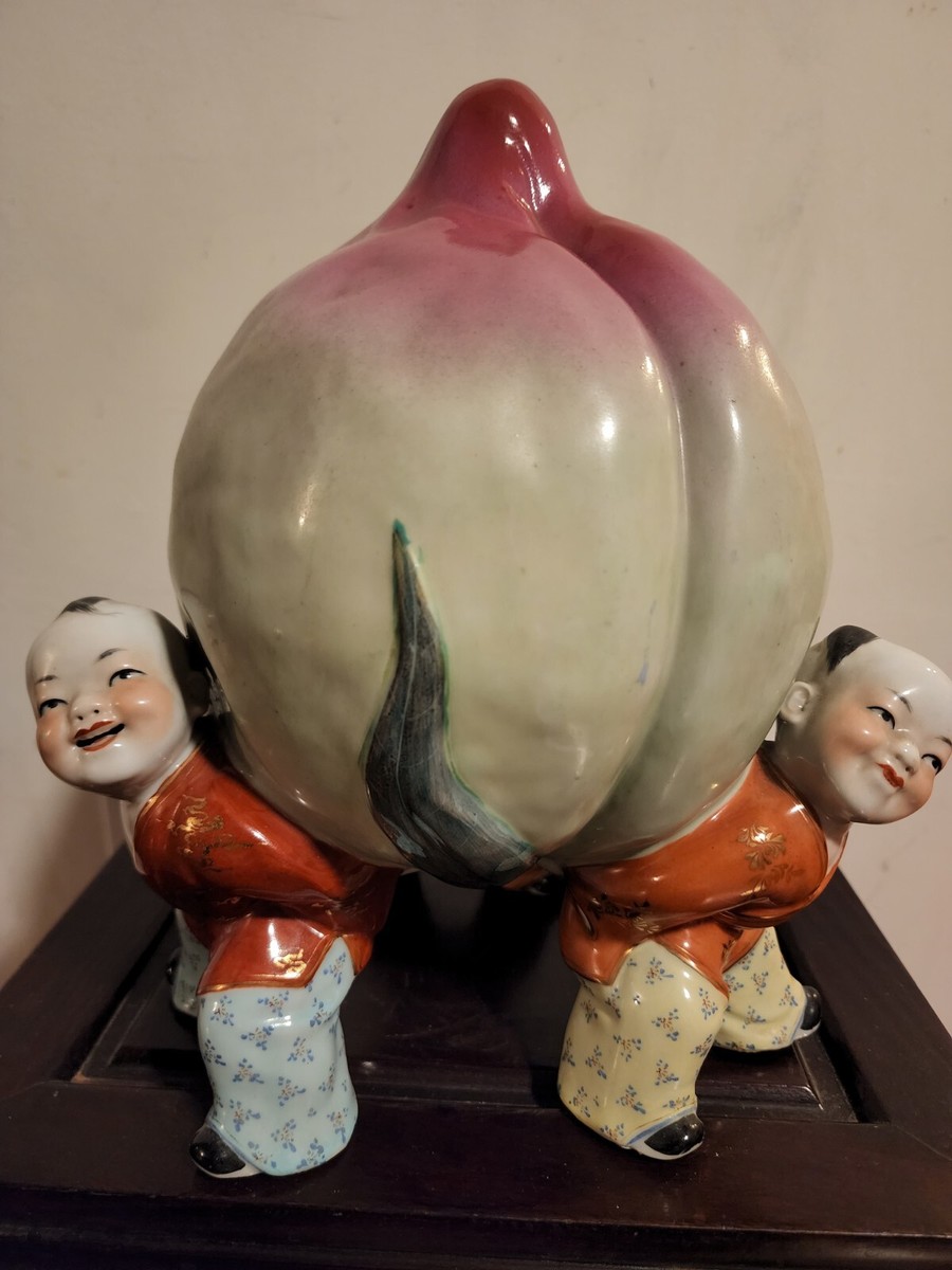 Vintage Chinese Porcelain 3 Boys Holding Longevity Peach 壽桃 Feng
