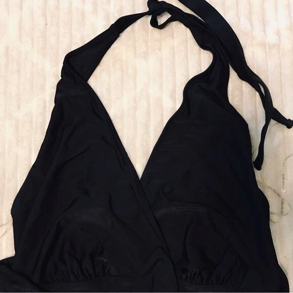 Nuevo con etiquetas Traje de baño Forever 21 negro control abdomen halter cuello hundido de una pieza 2X Foto 2 de 4
