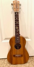 Pono Acacia Tenor Ukulele, barely used - with Hard Case