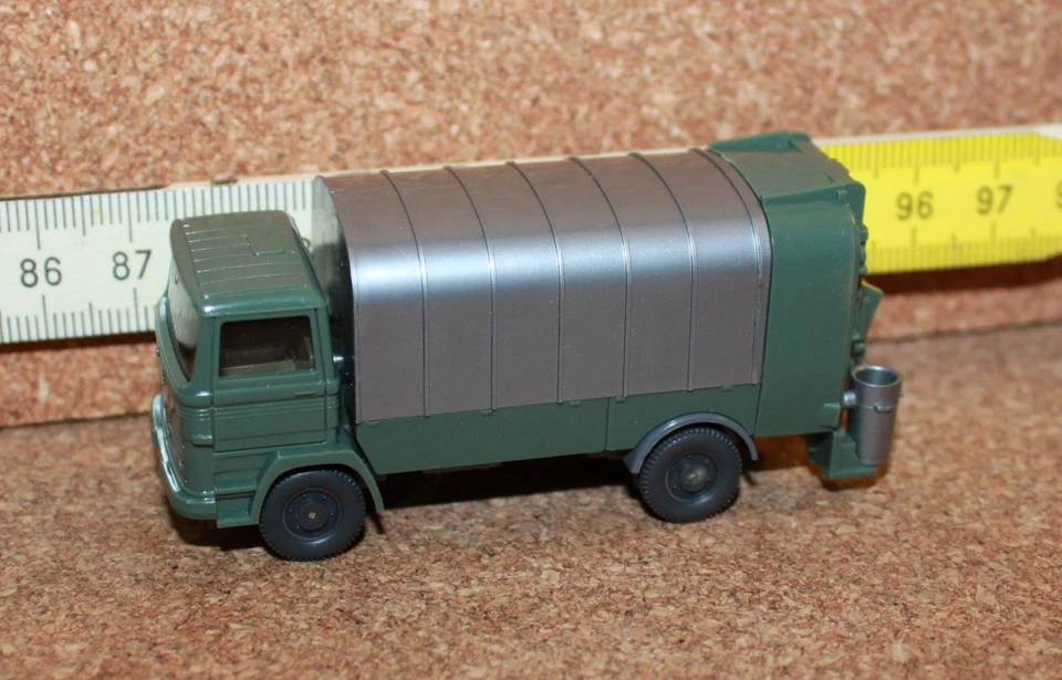 Wiking Müllwagen MB 1317 Saure 1147/4 C Maßstab 1:87 H0 Ansehen !!!