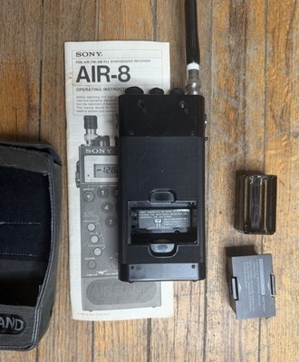 Sony Air-8 Handheld Synthesized Receiver 4-Band PSB/AIR/FM/AM