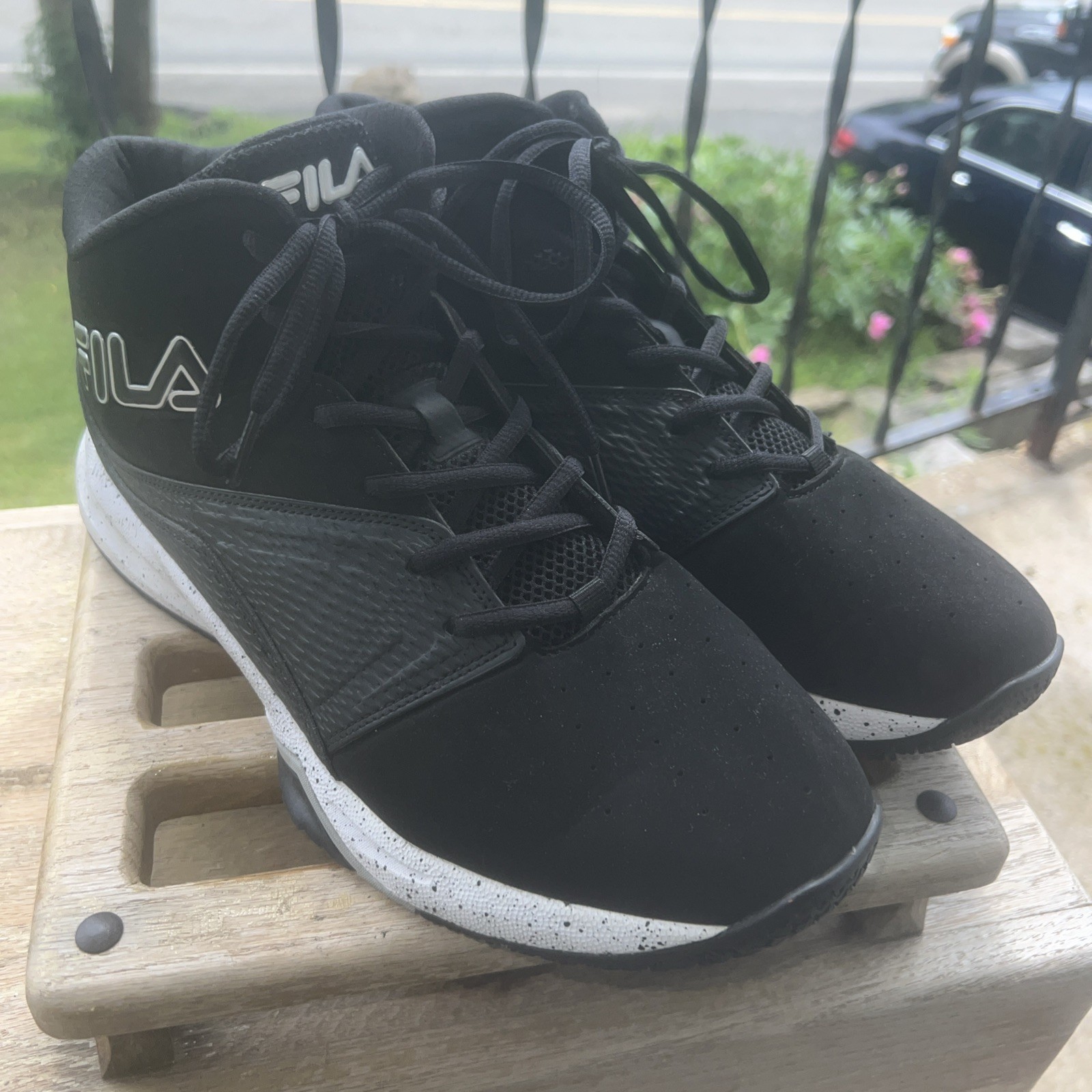 Fila Breakaway 12 Size 12M Black White Silver BM01225-003