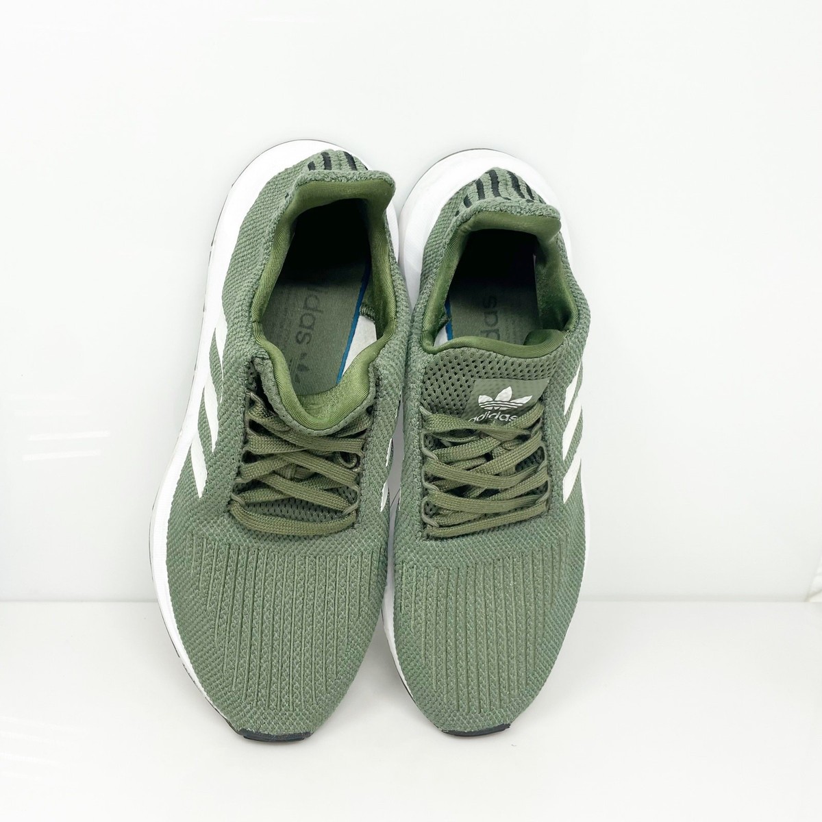 Adidas Womens Swift Run AQ0866 Green Running Shoes Sneakers Size