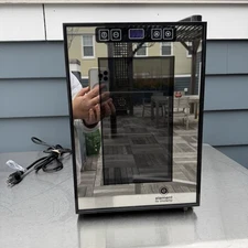 Vinotemp 6-Bottle Single Zone Wine Cooler Tested & Working