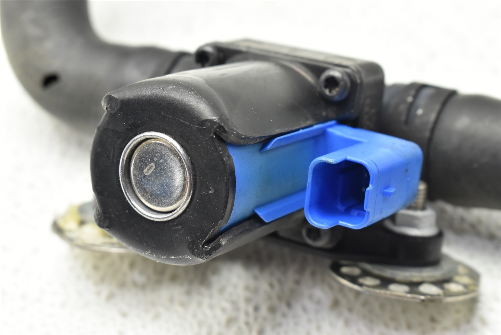 McLaren 570s Coolant Pump Water Hoses Pipe 