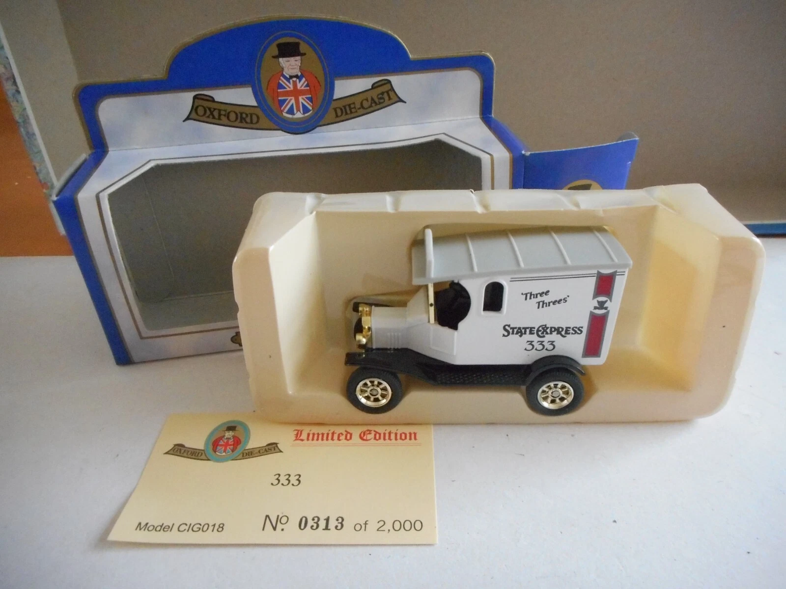 VANS Oxford Die Cast CIG018 Van 333 State Express Ltd Edition 313 2000 + Box