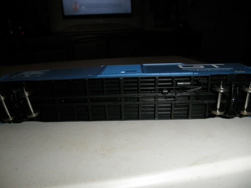 Grand Trunk Western - BLUE - 60' PS-1 boxcar - Picture 3 of 3