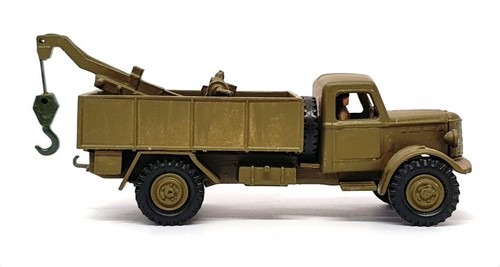 B&B Models 1/60 Scale BB01L - Bedford Military Tow Truck - Green - Picture 3 of 5
