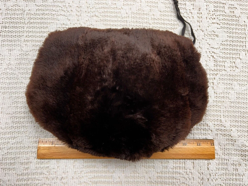 Vtg Fur Muff Hand Warmer Purse Bag Clutch w/strap handle Talon Zipper&Pull Mink? - Image 4 of 4
