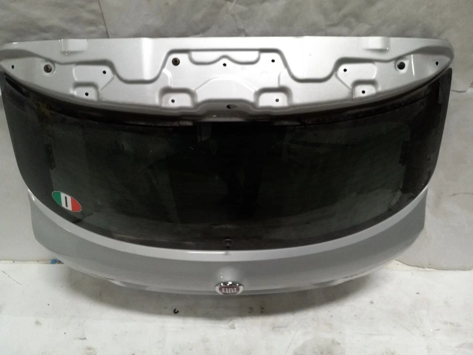 PUERTA TRASERA CON TAPA para salón Fiat 500X 2016-2017 OEM Foto 3 de 4