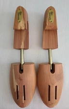 Allen Edmonds Shoe Tree Shaper Stretcher Insert Pair Size Medium Cedar Wood (02)