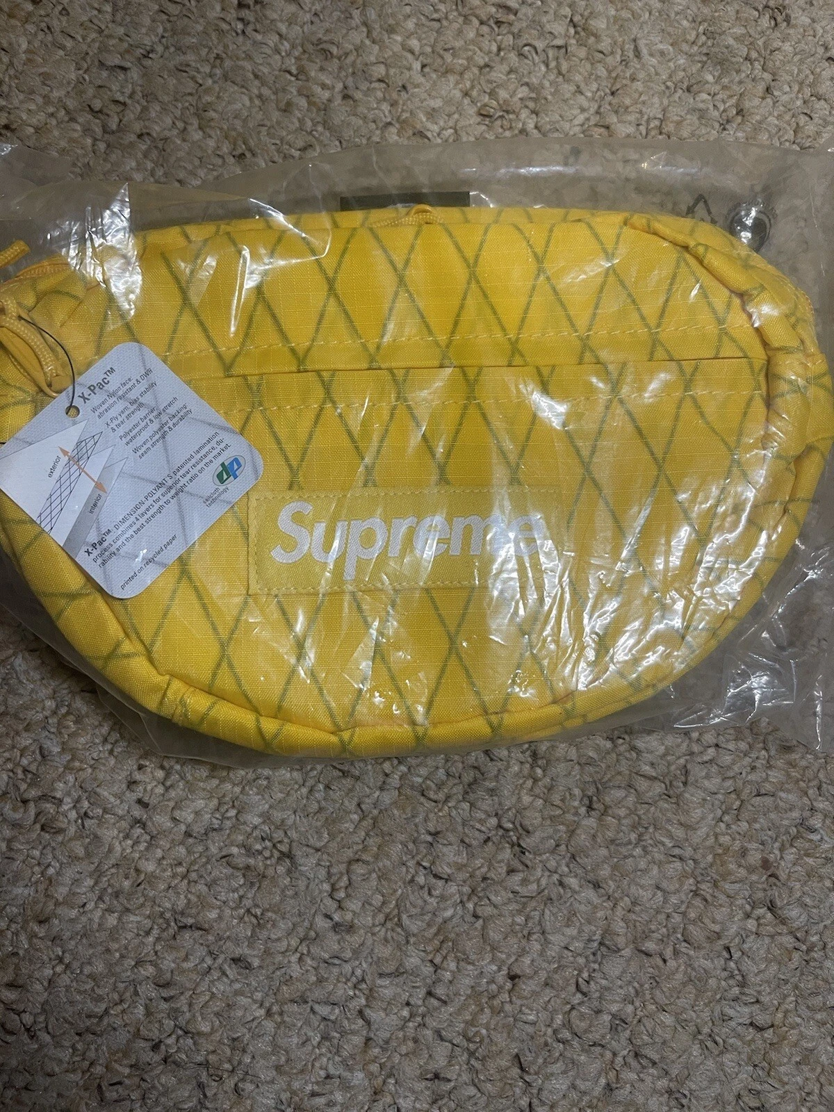 Sac taille Supreme jaune FW18 rare