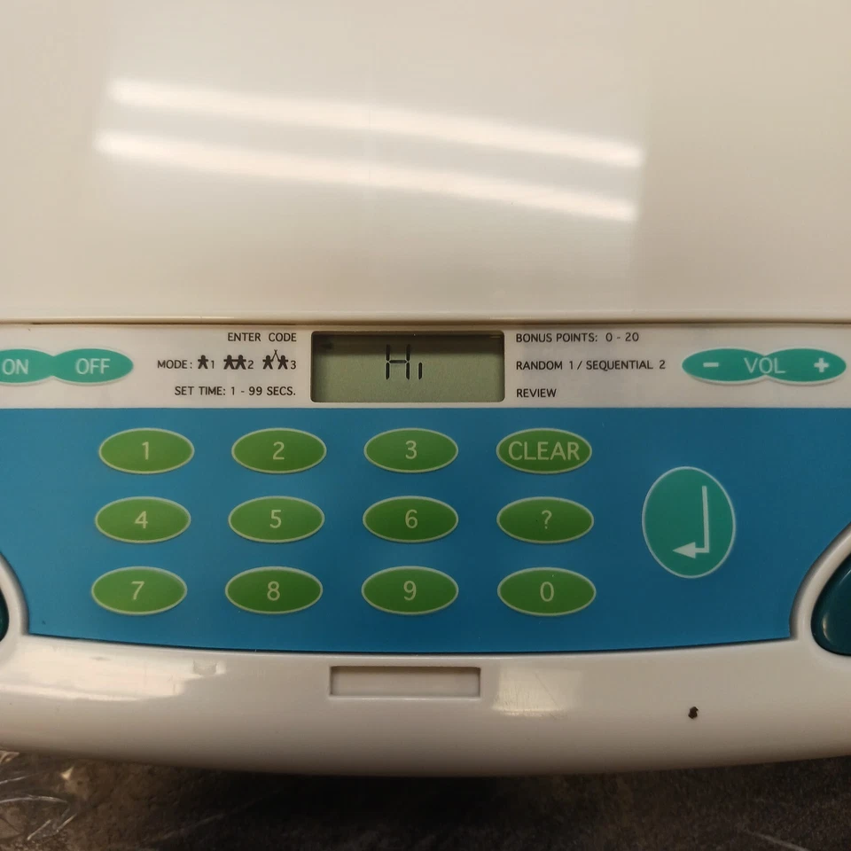 Vintage GeoSafari Know it All Learning Laptop WORKS - Image 3 of 4