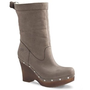 ugg brea clog boots